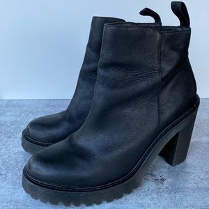 Dr Martens Magdalena Black Leather Heeled Boots 10